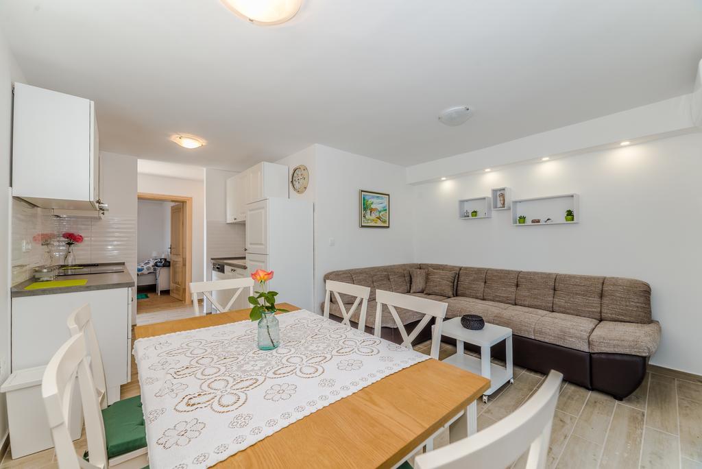 Apartment Robinson Podvrsje Экстерьер фото
