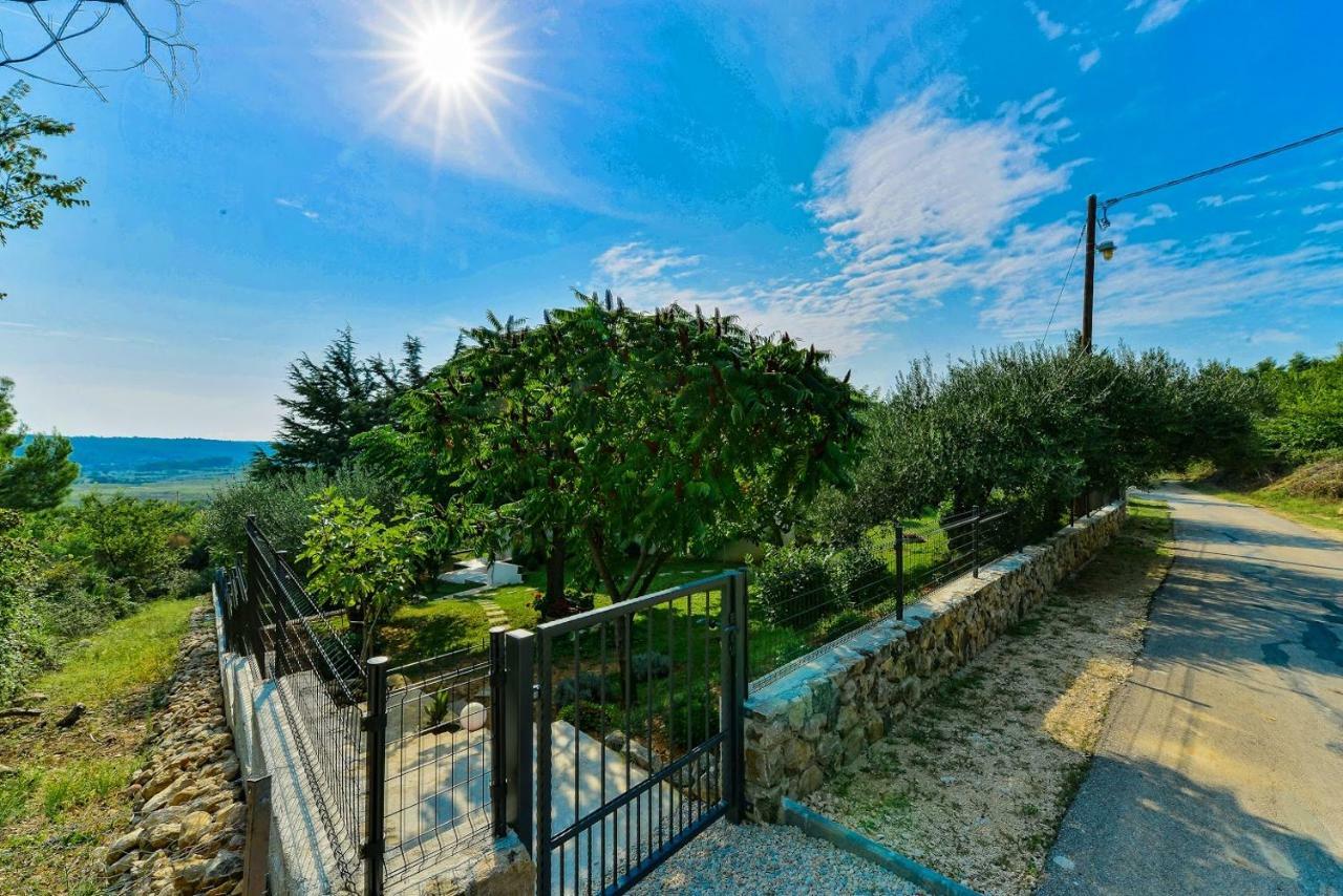 Apartment Robinson Podvrsje Экстерьер фото
